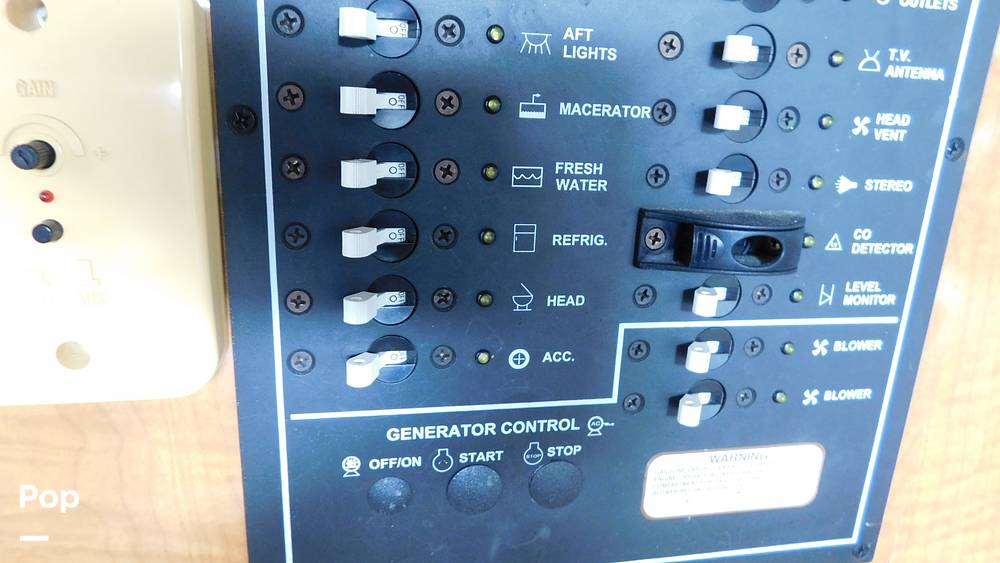 Slide: The Image of Regal Commodore 3880 2004 - 13765785