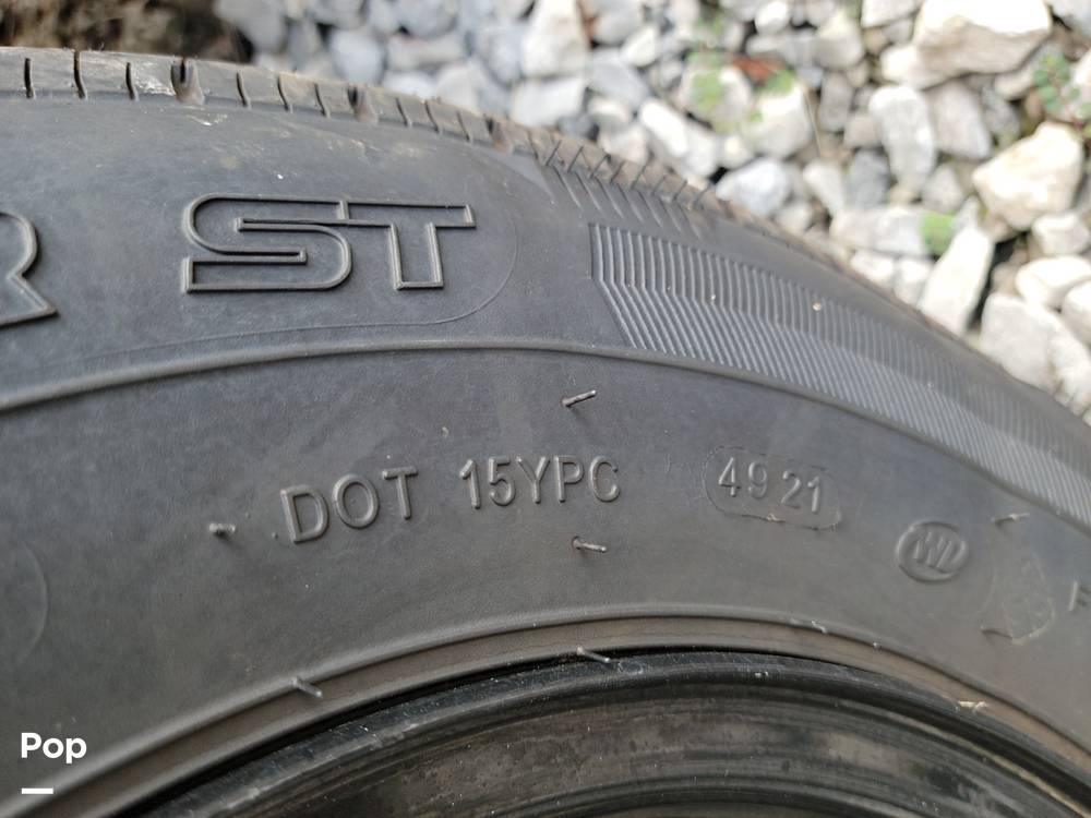 Slide: The Image of Tire Date Code - 13477875