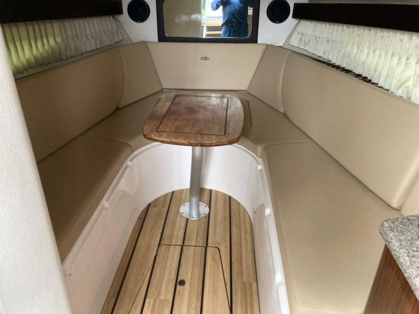 Slide: The Image of Regal Express 2015 - 5340906