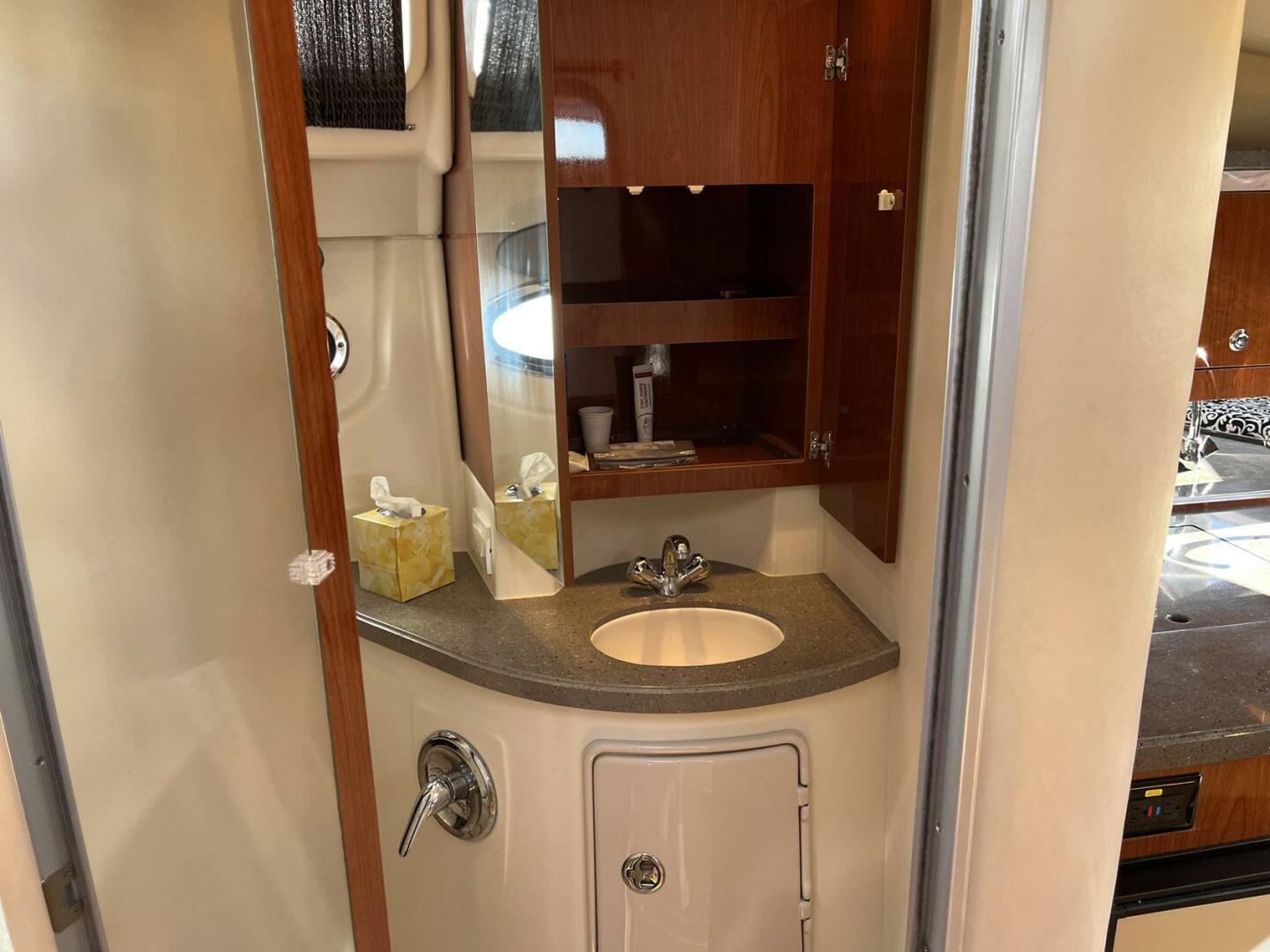 Slide: The Image of Regal Express Cruiser 2011 - 4715475