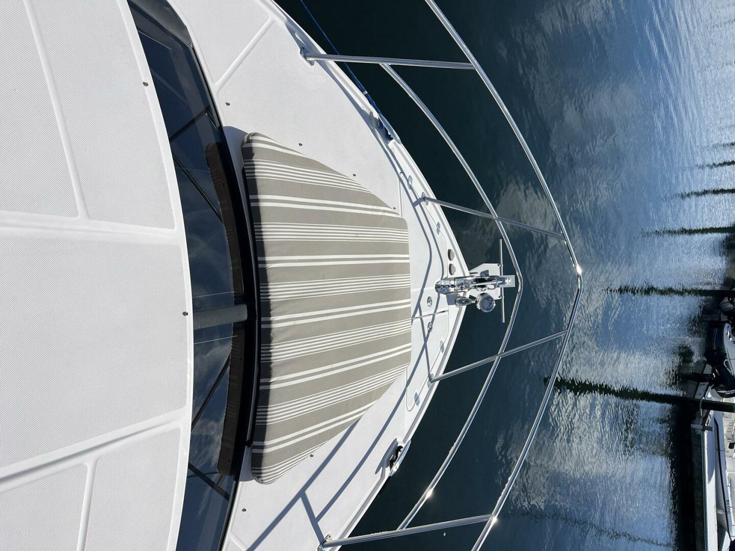 Slide: The Image of Regal Express Cruiser 2011 - 4715481
