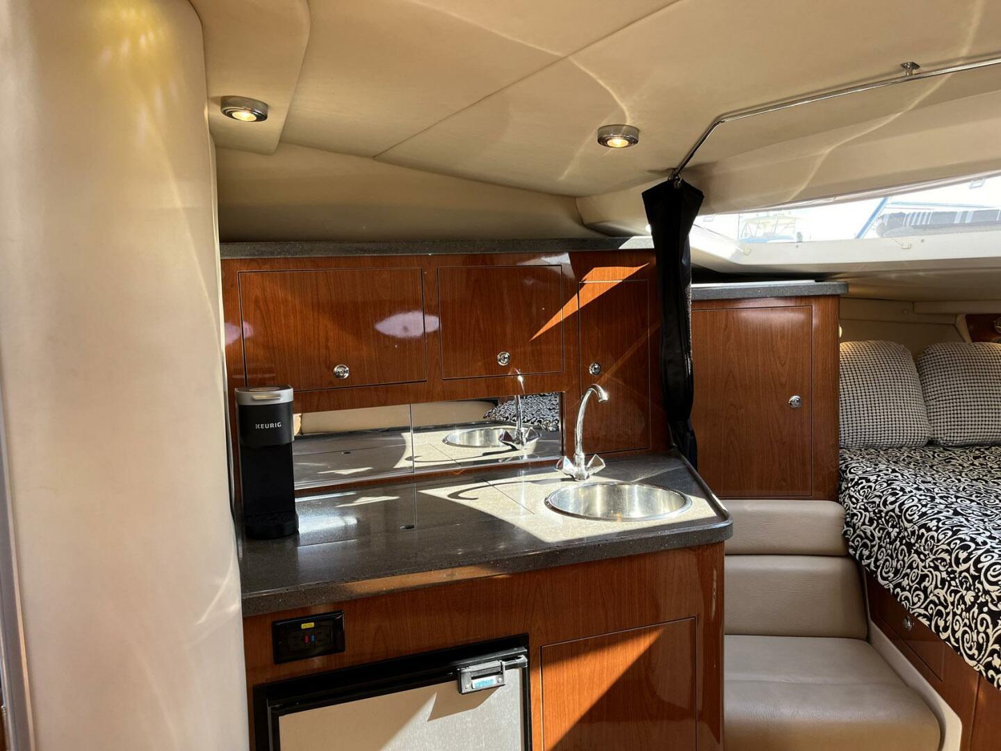 Slide: The Image of Regal Express Cruiser 2011 - 4715466