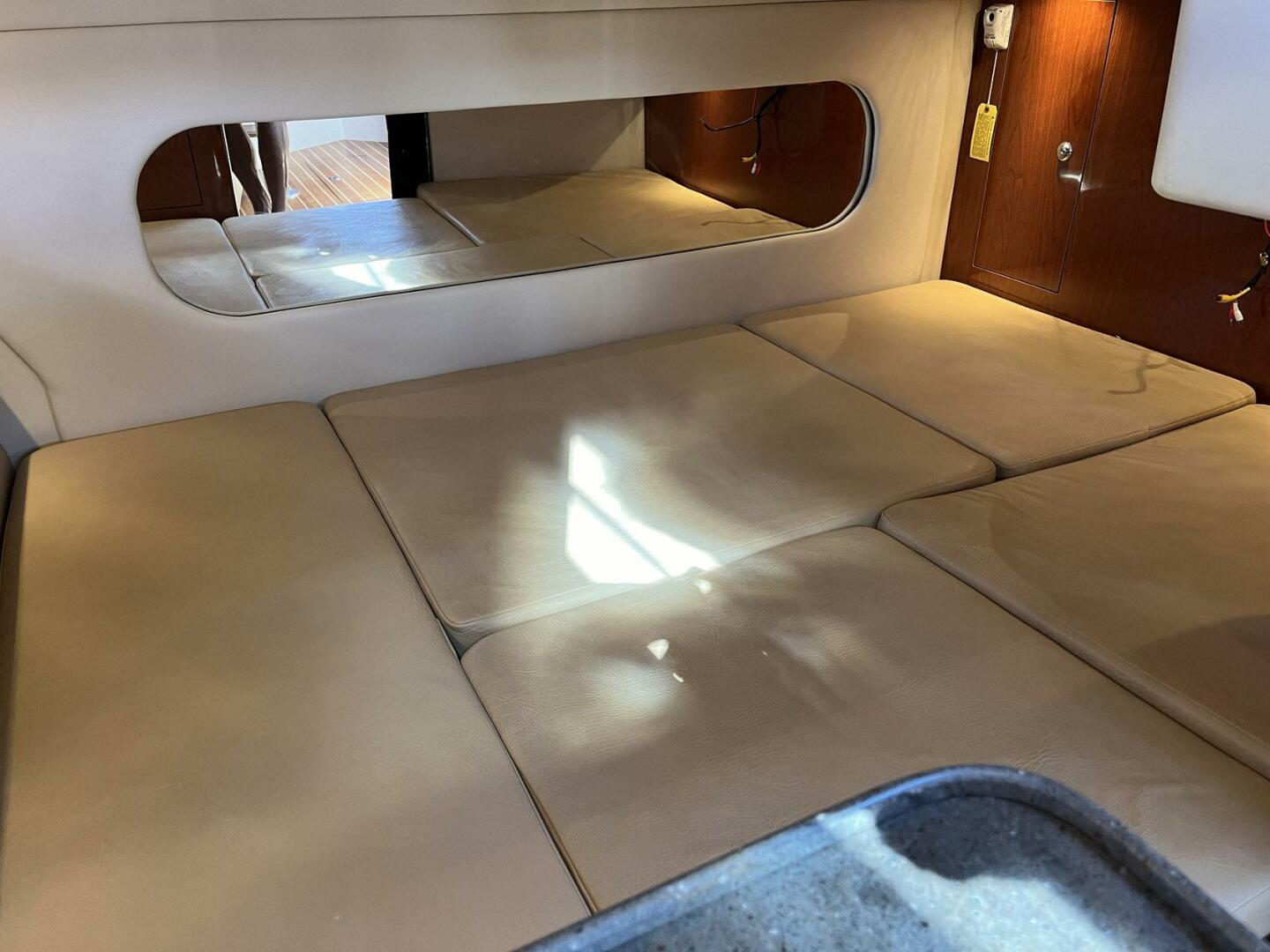 Slide: The Image of Regal Express Cruiser 2011 - 4715478