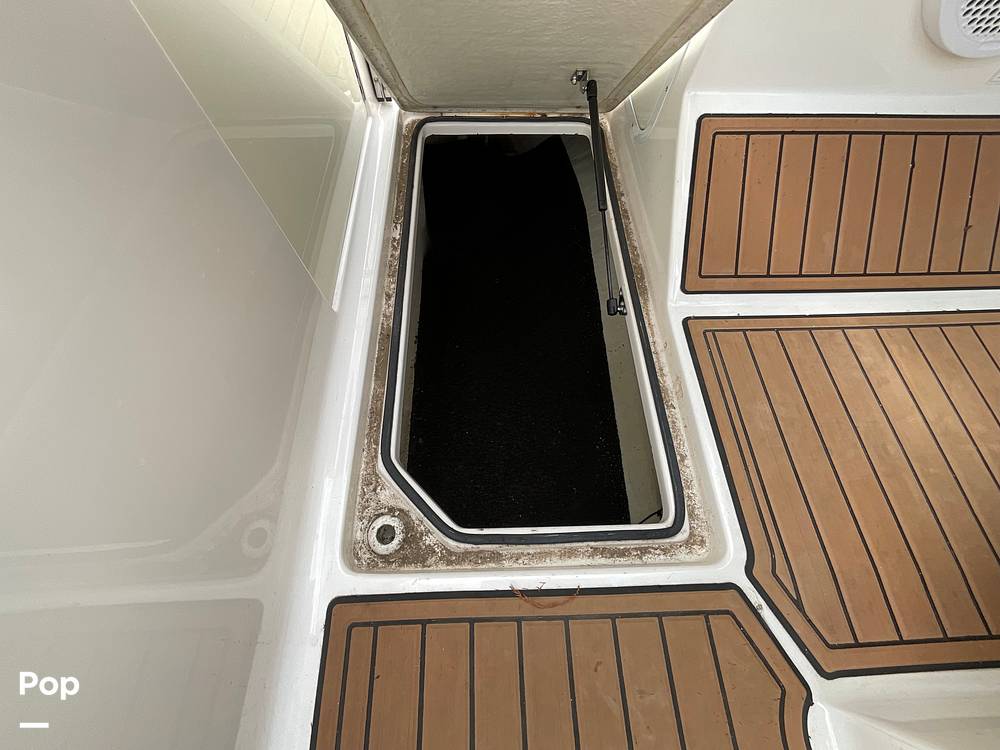 Slide: The Image of Regal Fasdeck 27 2012 - 13587981