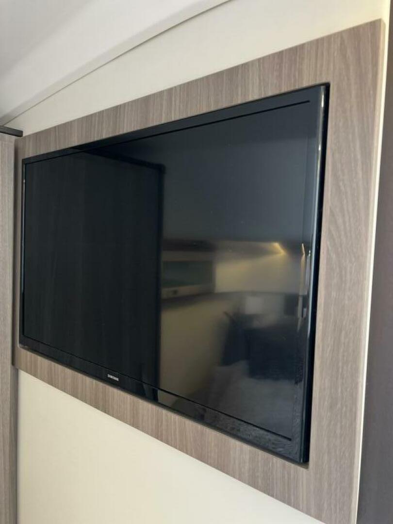 Slide: The Image of Regal Grand Coupe 2021 - 5248376