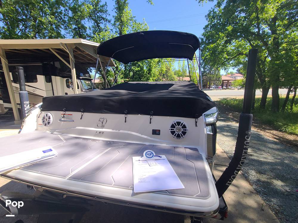 Slide: The Image of Regal LS2 2022 - 15406073