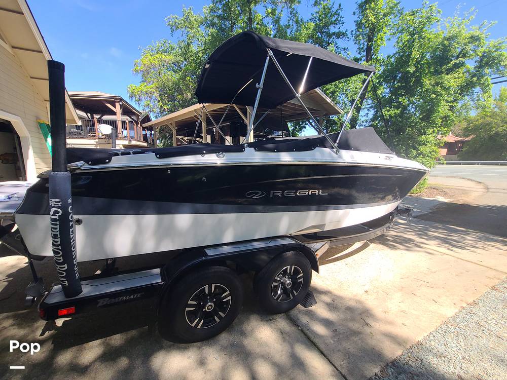 Slide: The Image of Regal LS2 2022 - 15406075