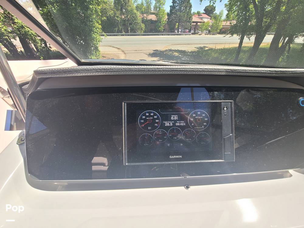 Slide: The Image of Regal LS2 2022 - 15406137