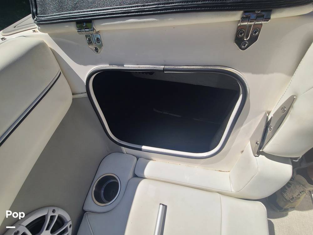 Slide: The Image of Regal LS2 2022 - 15406141