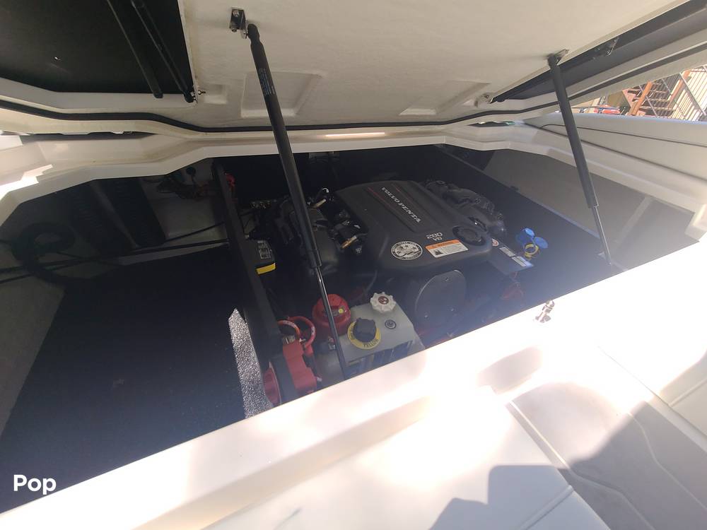 Slide: The Image of Regal LS2 2022 - 15406148