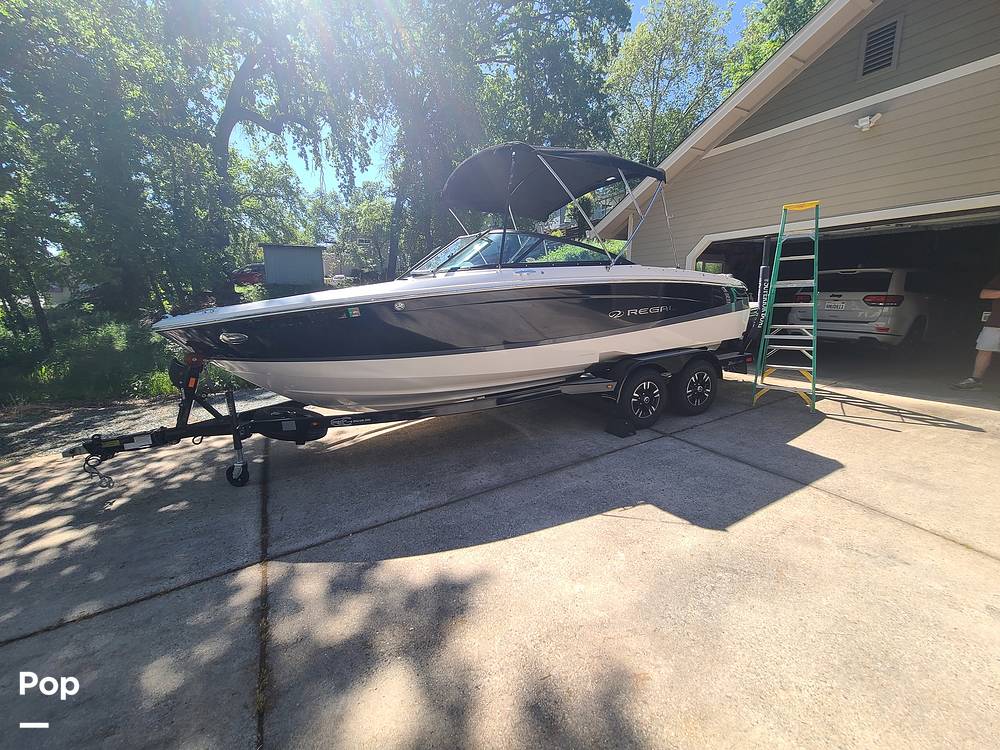 Slide: The Image of Regal LS2 2022 - 15406155