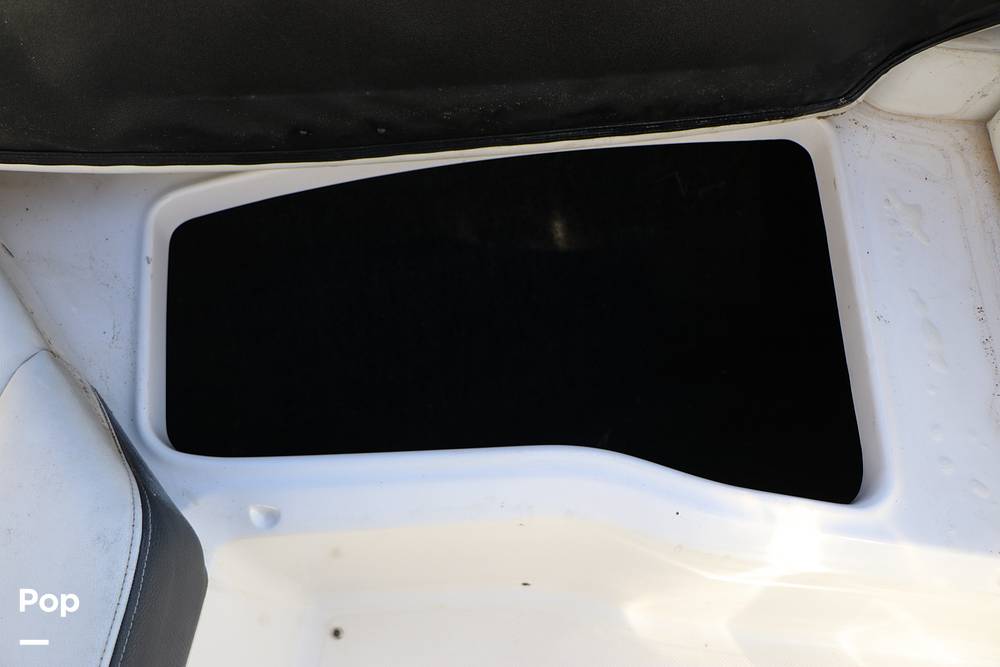 Slide: The Image of Regal LS2 2022 - 14967352