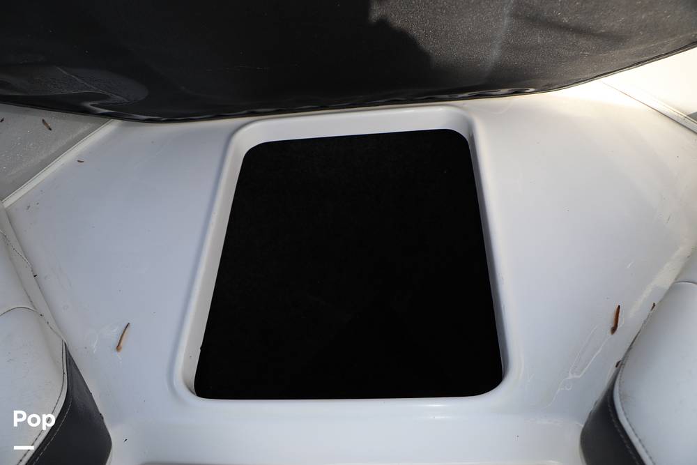Slide: The Image of Regal LS2 2022 - 14957490