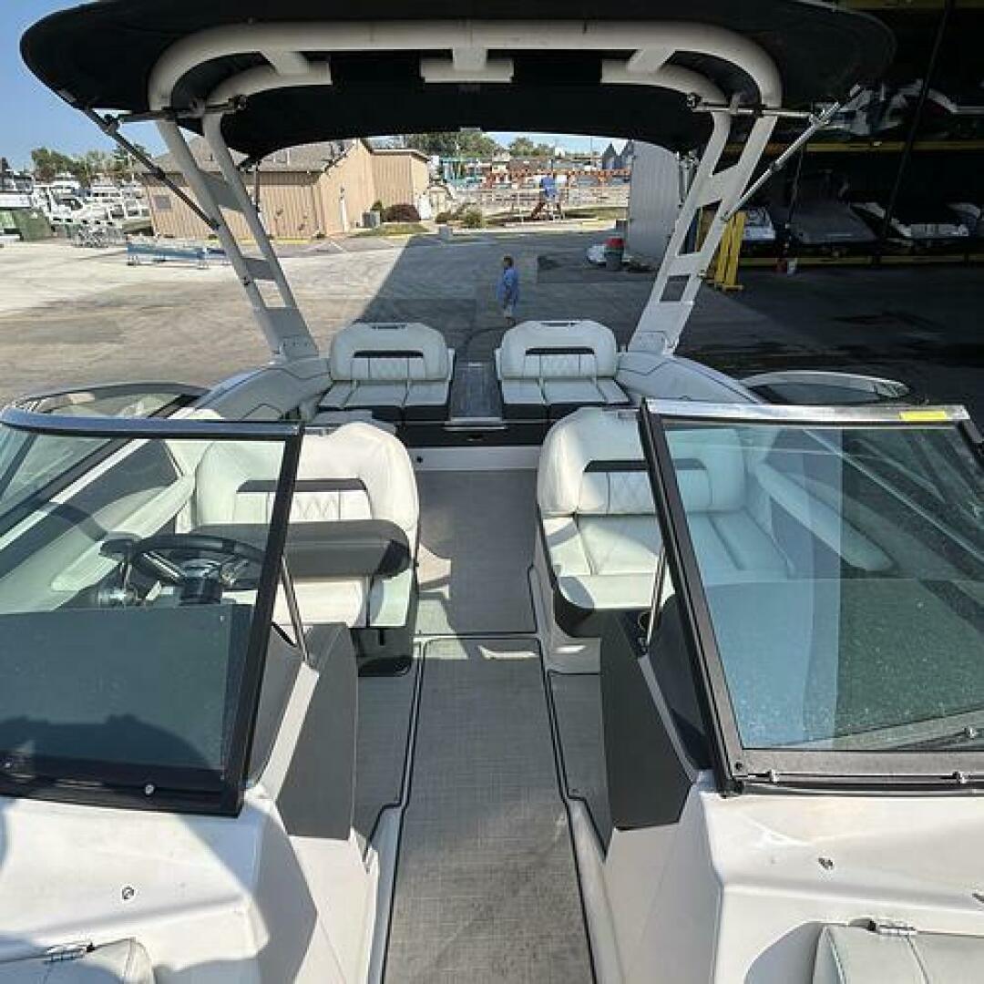 Slide: The Image of Windshield Taylor-Made Clear curve windshield on this 2021 Regal LS4 for sale by Lucas Sochacki at Parma Marine (440) 915-8995 - 5184957