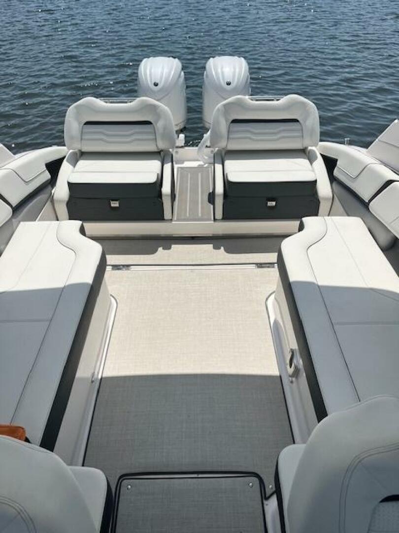 Slide: The Image of 2024 Regal 29 LX - 5306855