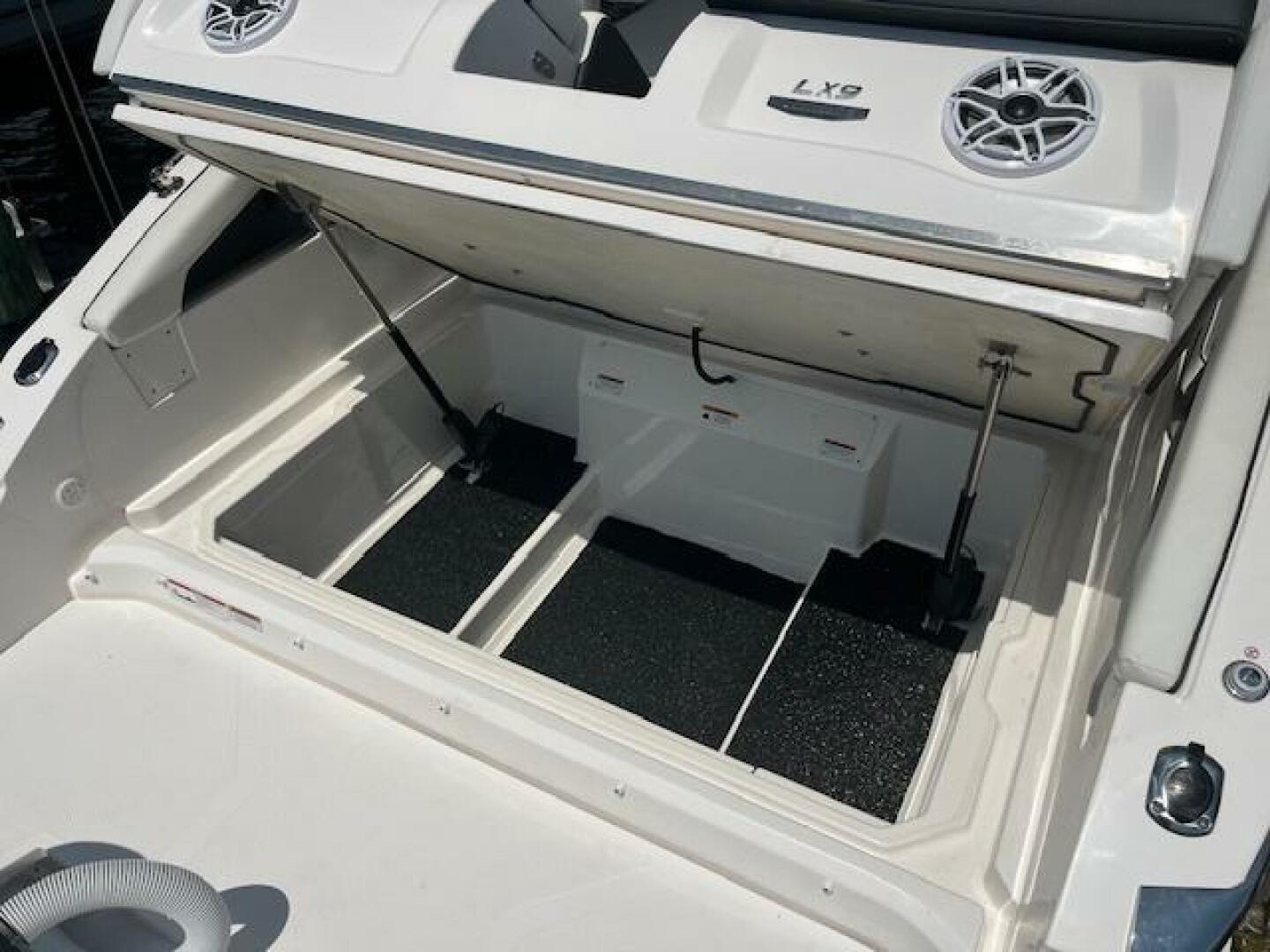 Slide: The Image of 2024 Regal 29 LX - 5306891