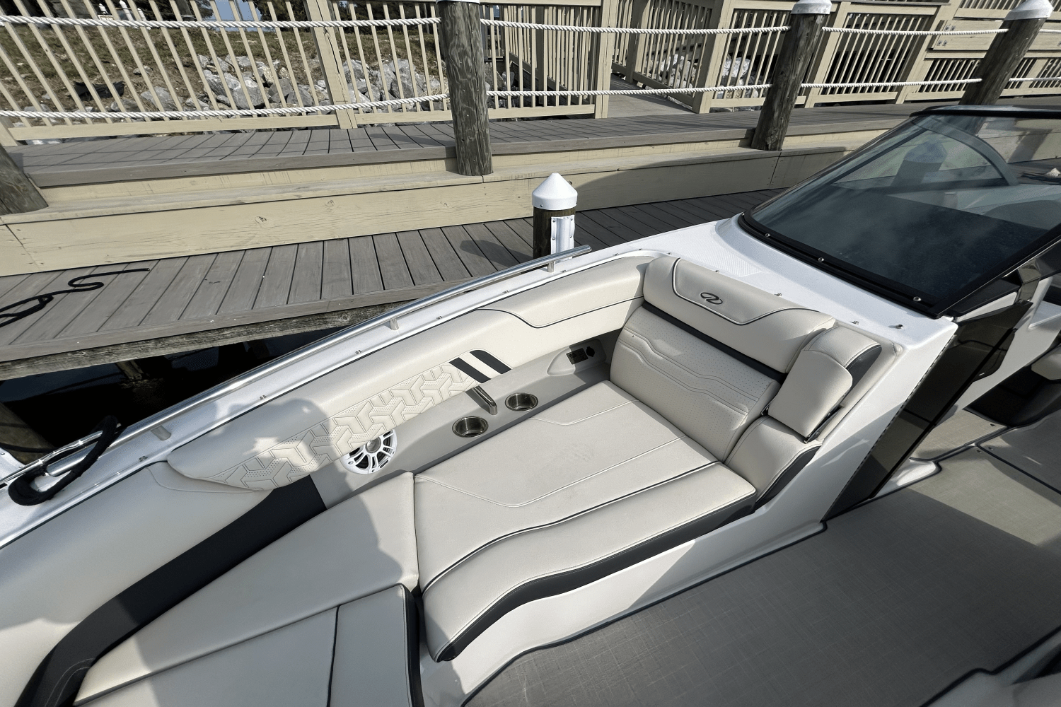Slide: The Image of Regal LX9 2025 - 16