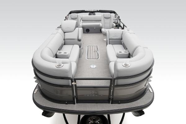 Slide: The Image of Regency 230 LE3 Sport 2025 - 14