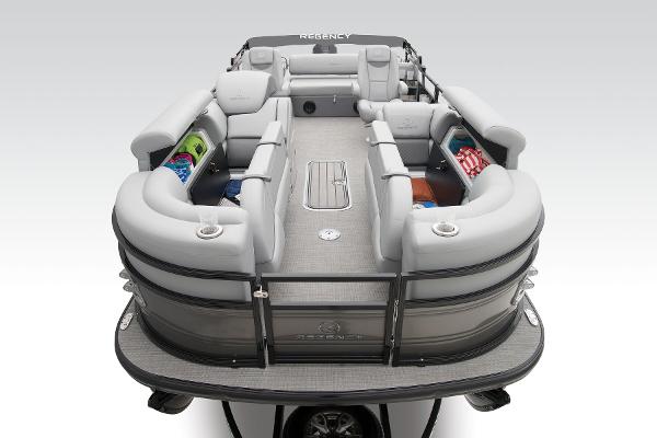 Slide: The Image of Regency 230 LE3 Sport 2025 - 16