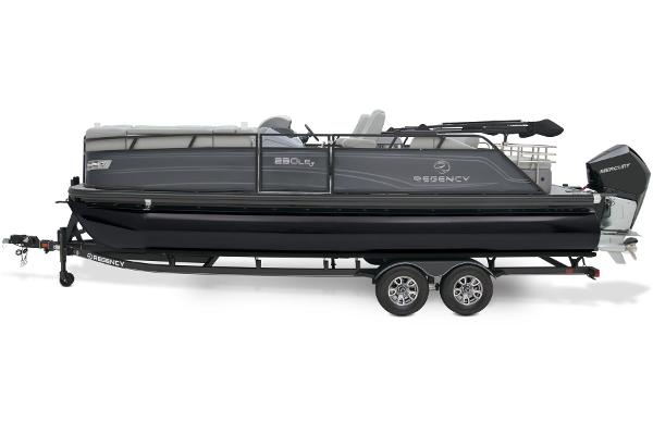 Slide: The Image of Regency 230 LE3 Sport 2025 - 4