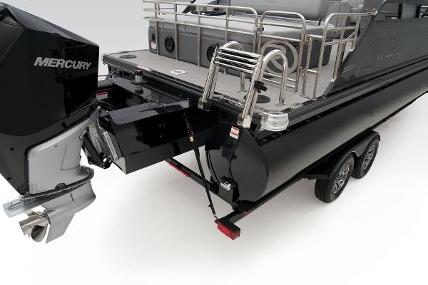 Slide: The Image of Regency 230 LE3 Sport 2025 - 42