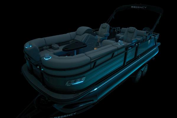 Slide: The Image of Regency 230 LE3 Sport 2025 - 44