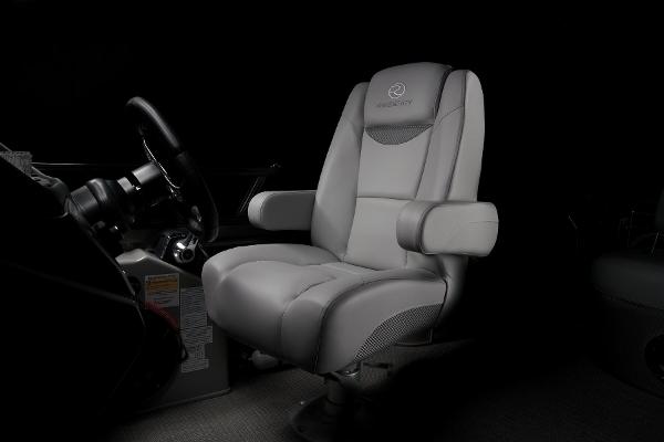 Slide: The Image of Regency 230 LE3 Sport 2025 - 54