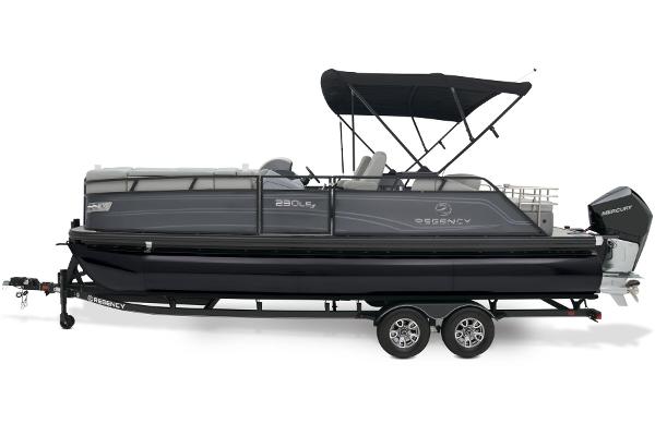 Slide: The Image of Regency 230 LE3 Sport 2025 - 6