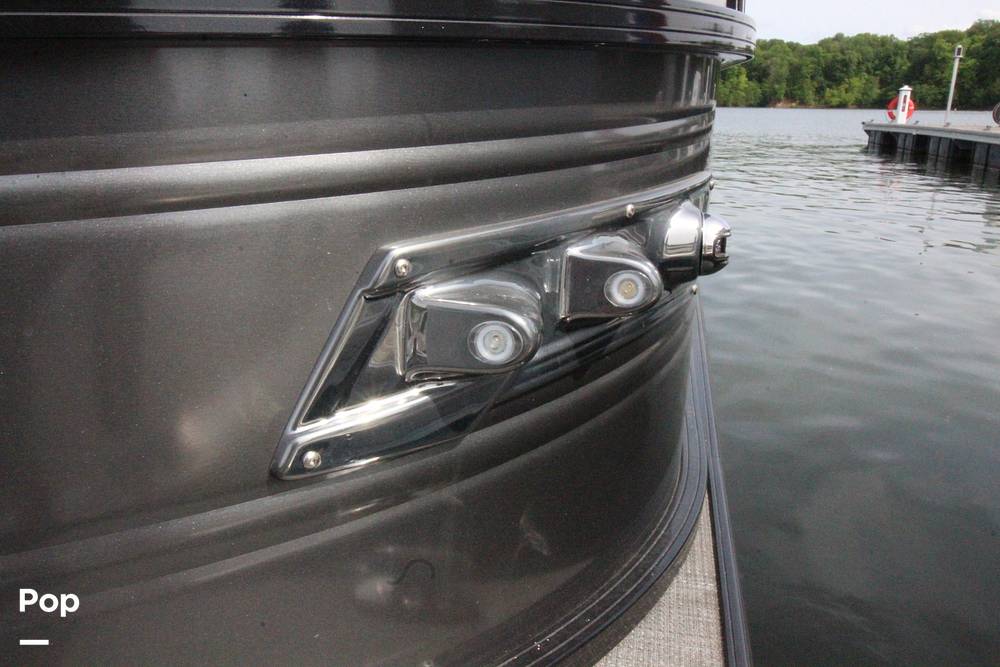 Slide: The Image of Navigation Lights - 14186160