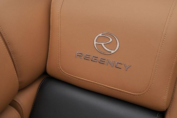 Slide: The Image of Regency 250 LE3 2024 - 21