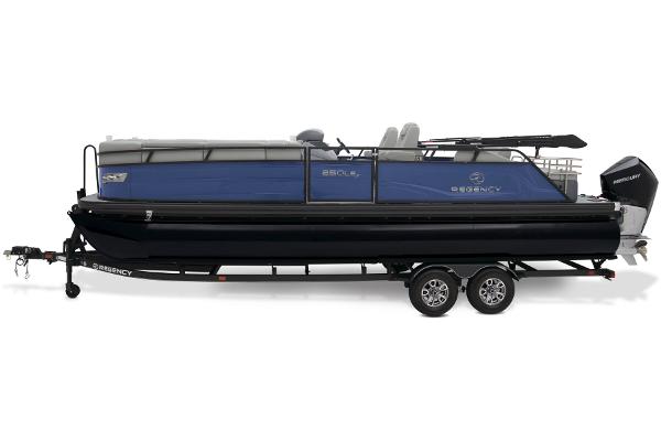 Slide: The Image of Regency 250 LE3 Sport 2024 - 13