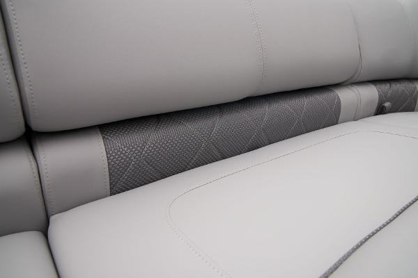 Slide: The Image of Regency 250 LE3 Sport 2024 - 33
