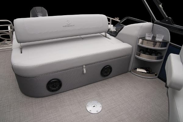Slide: The Image of Regency 250 LE3 Sport 2024 - 58