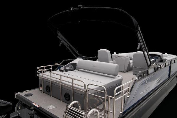 Slide: The Image of Regency 250 LE3 Sport 2024 - 67