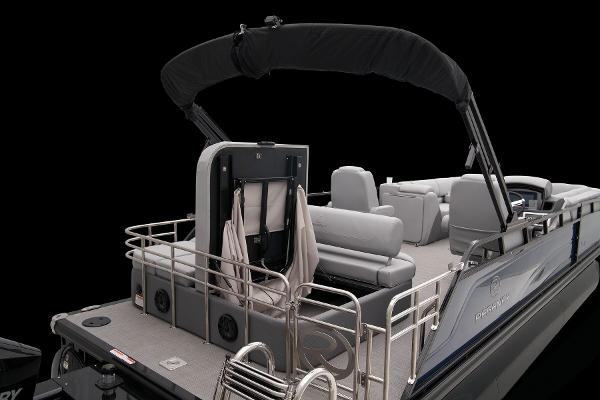 Slide: The Image of Regency 250 LE3 Sport 2024 - 68