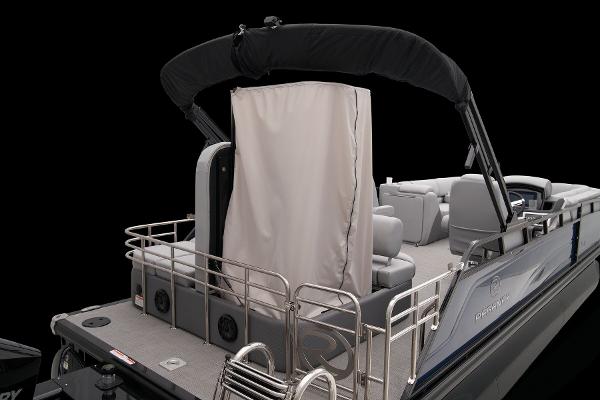 Slide: The Image of Regency 250 LE3 Sport 2024 - 69