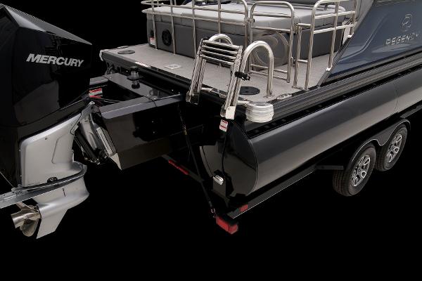 Slide: The Image of Regency 250 LE3 Sport 2024 - 74