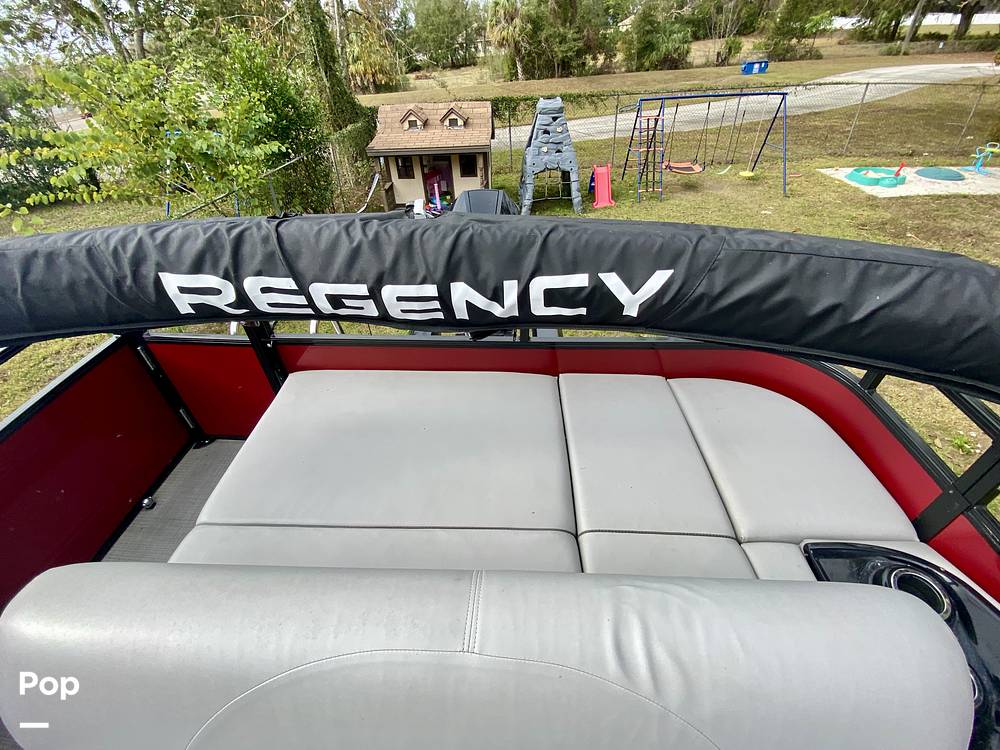 Slide: The Image of Regency R250DL3 2022 - 15076355