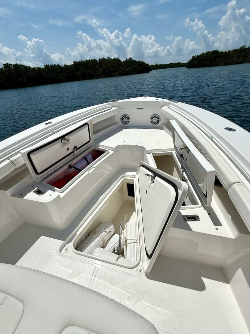 Slide: The Image of 2024 Regulator 23 Bow Storage - 5348529