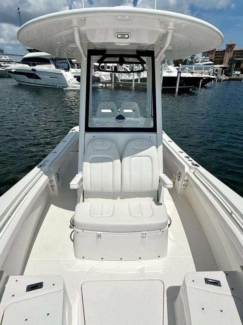 Slide: The Image of 2024 Regulator 23 Bow Seating - 5348531