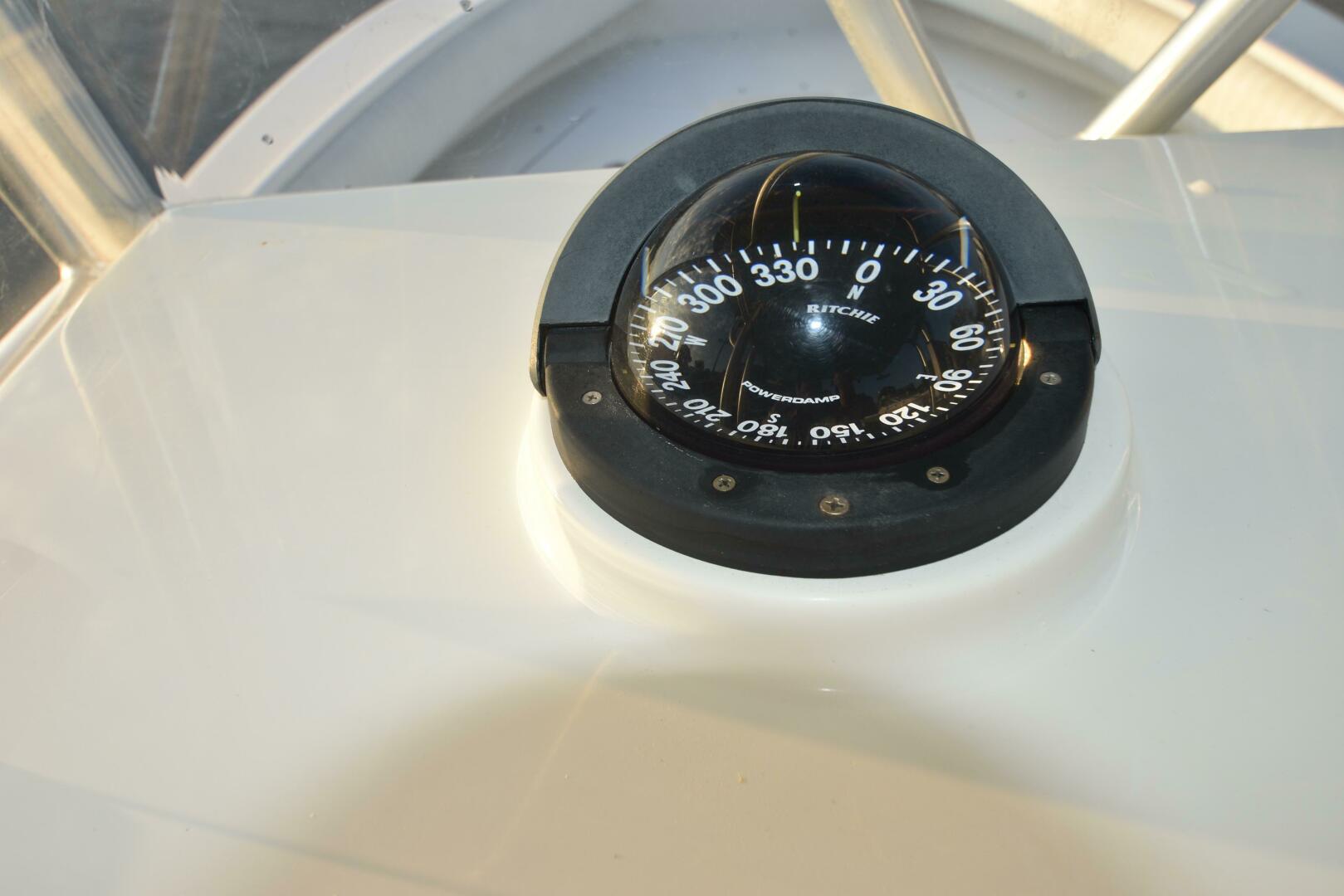 Slide: The Image of Regulator Marine 24 FS 2005 - 4813029