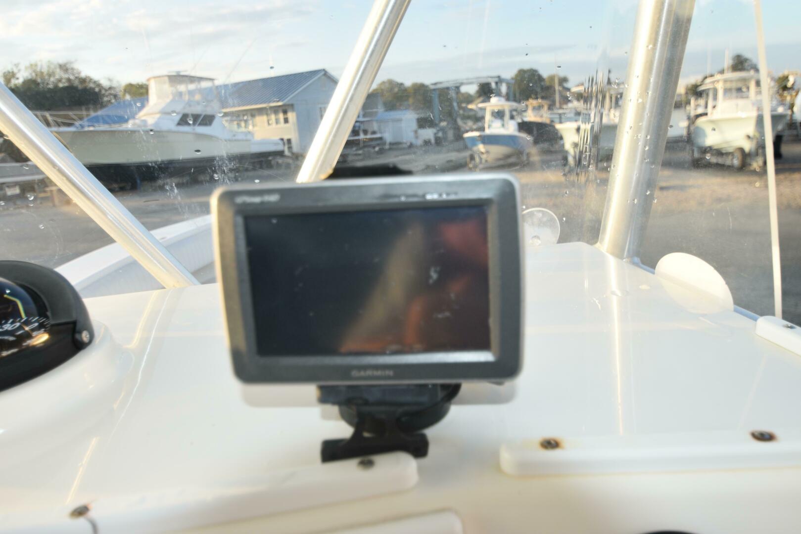 Slide: The Image of Regulator Marine 24 FS 2005 - 4813038