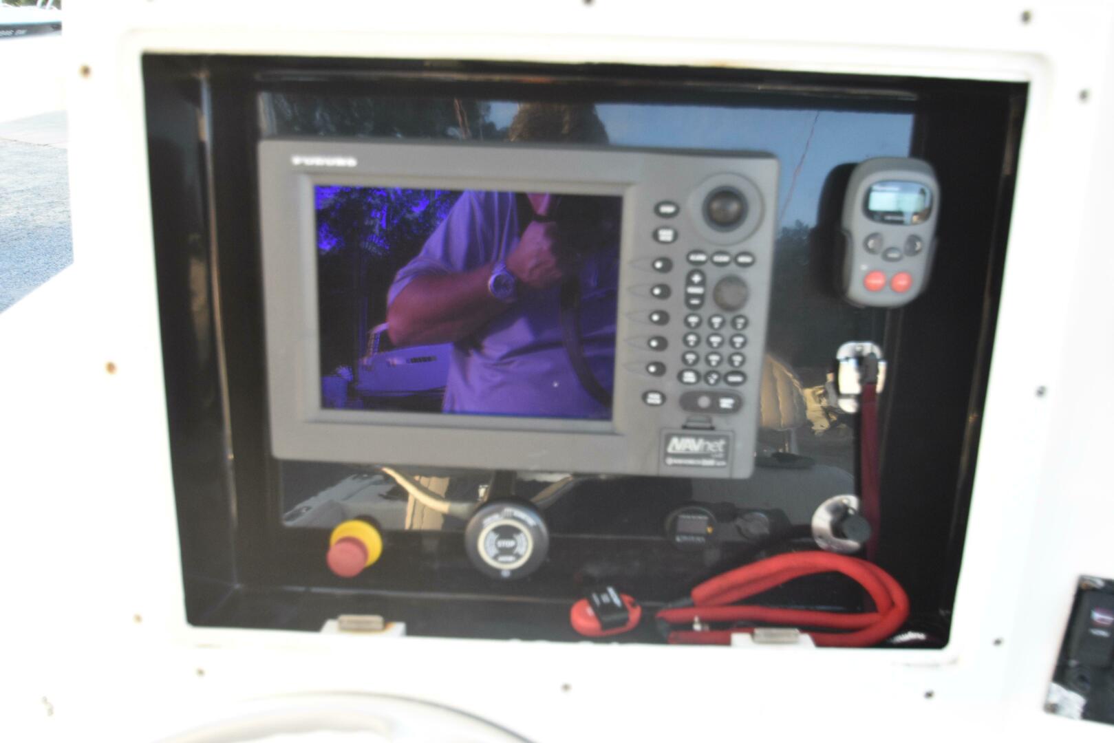 Slide: The Image of Regulator Marine 24 FS 2005 - 4813040