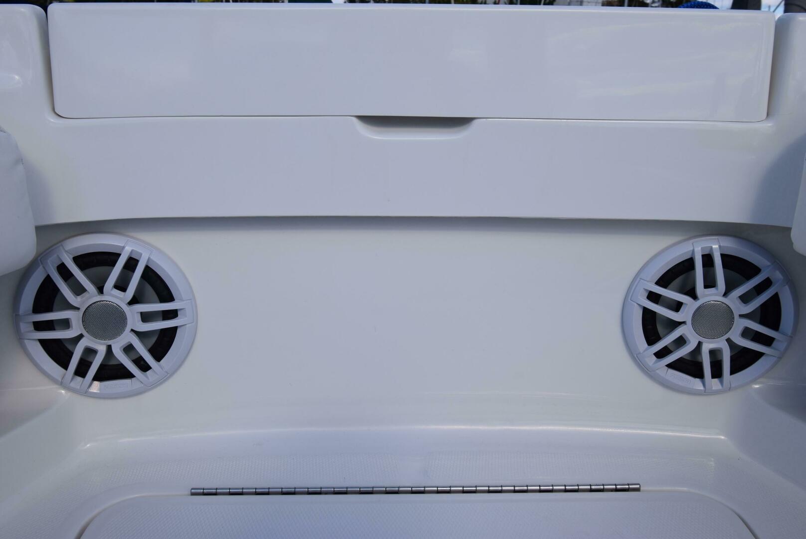 Slide: The Image of Regulator Marine 25 FS 2022 - 5262952