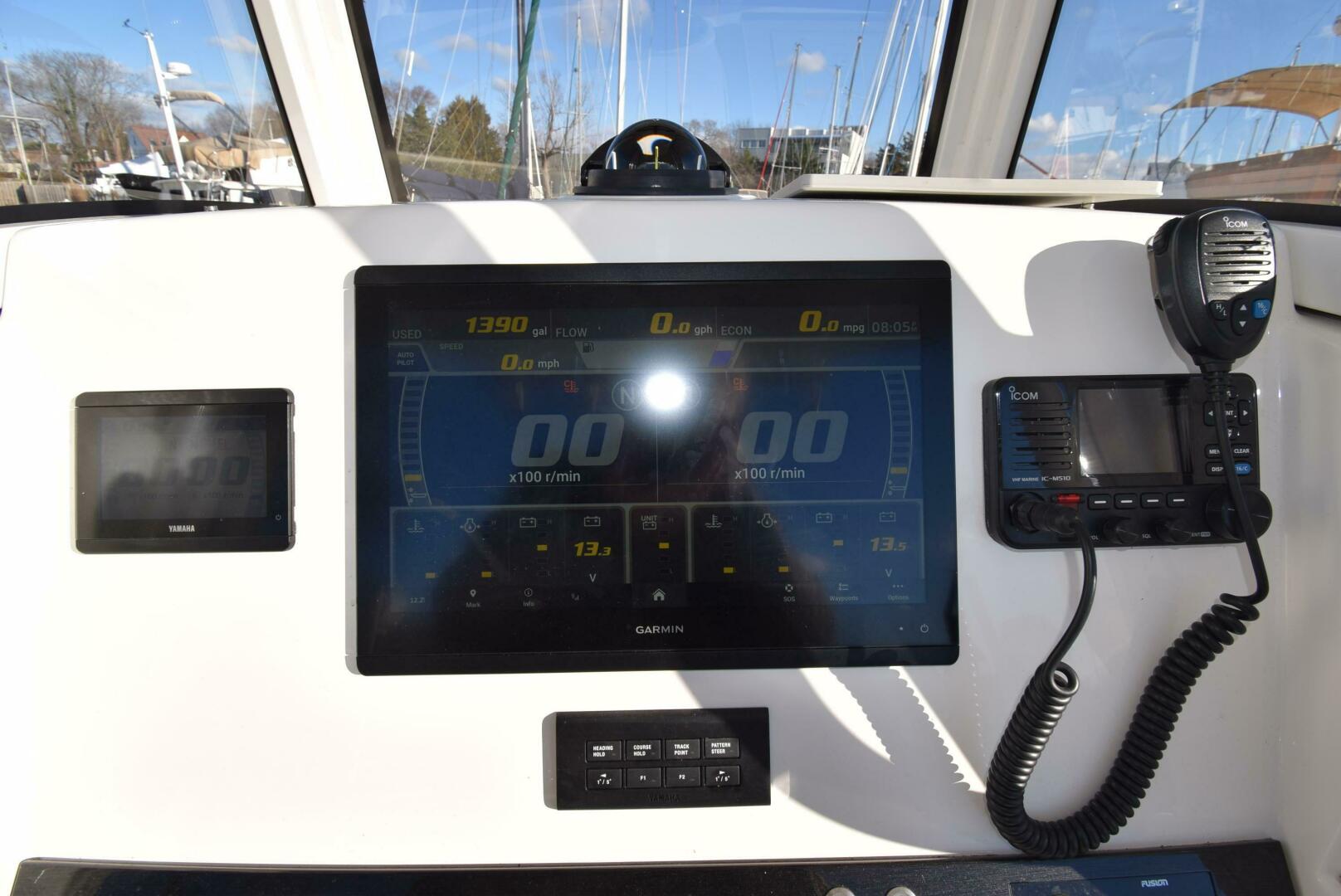 Slide: The Image of Regulator Marine 25 FS 2022 - 5262941