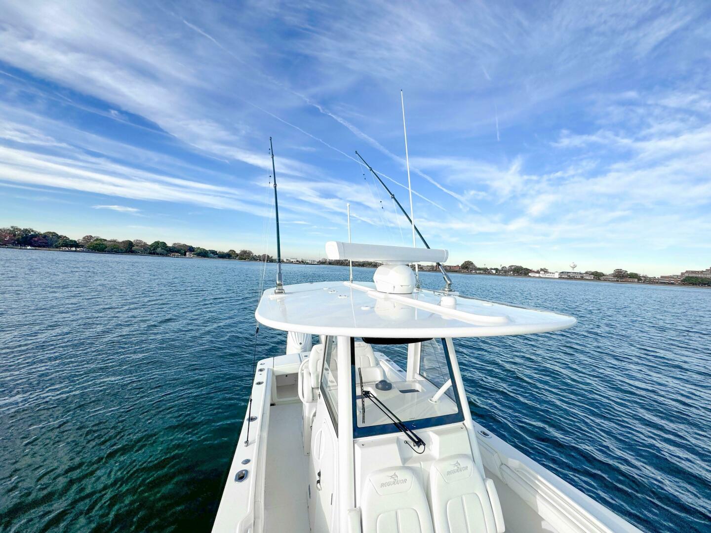 Slide: The Image of Regulator Marine 28 FS 2022 - 4826348