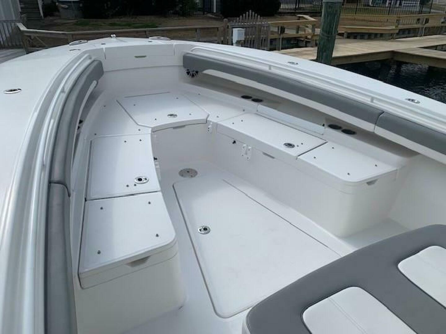 Slide: The Image of Regulator Marine 28FS 2024 - 5015375