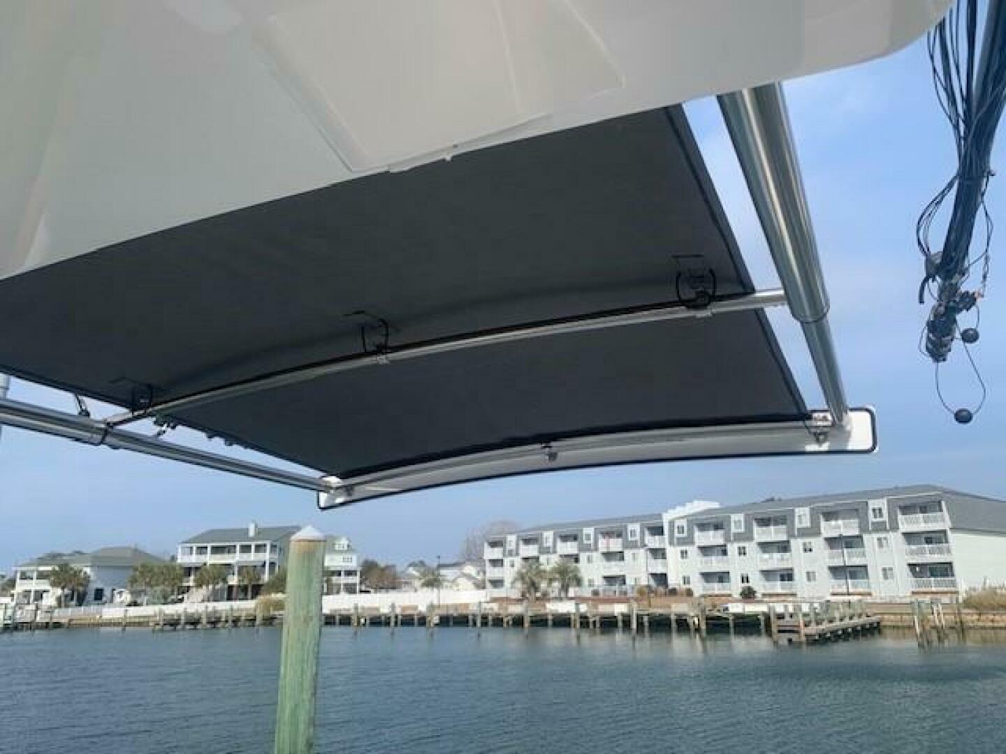 Slide: The Image of Regulator Marine 28FS 2024 - 5015383