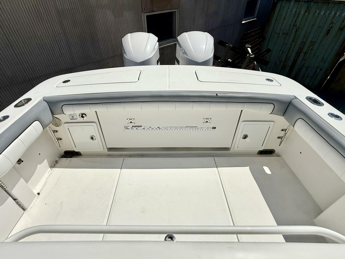 Slide: The Image of Regulator Marine 31 CC 2019 - 5267739