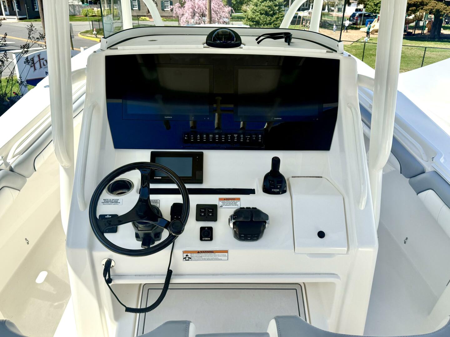 Slide: The Image of Regulator Marine 31 CC 2019 - 5267743